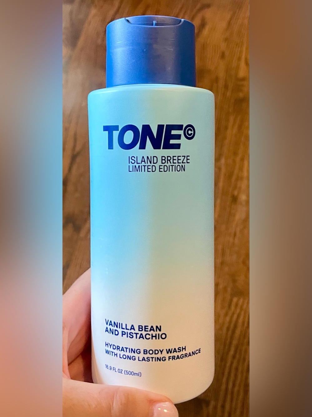 Tone Island Breeze Vanilla Bean & Pistachio Hydrating Body Wash